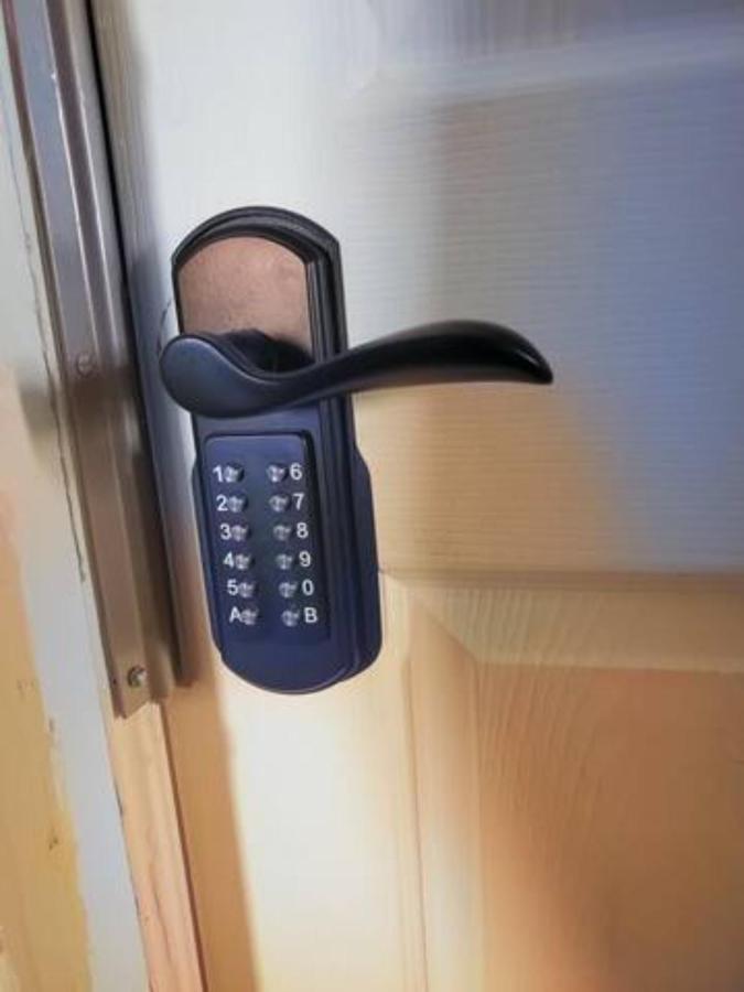 Booking-Eddy- Single Room With Self Check-In Hull Exteriör bild